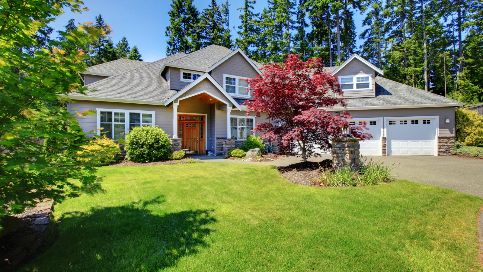 The Psychology Behind Curb Appeal: Why First Impressions Matter in Real Estate